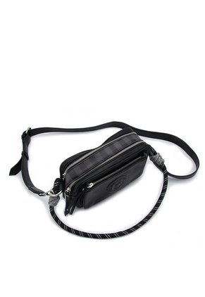 Bandolera Rectangular Cordon Face2Face HR2512592