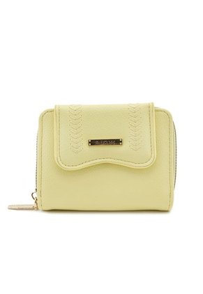 Billetera Pequeña Tapa Ovalada Face2face EUO242529