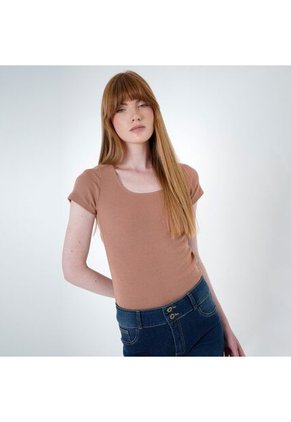 Camiseta Cuello Cuadrado Manga Corta