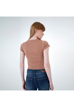 Camiseta Cuello Cuadrado Manga Corta