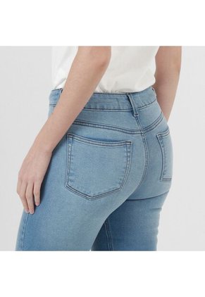 Jean Tiro Medio Bota Flare