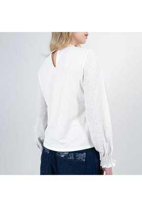 Camiseta Cuello Alto Manga Larga