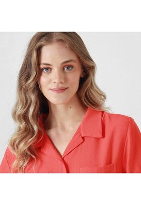 Blusa Cuello Sport Manga Corta