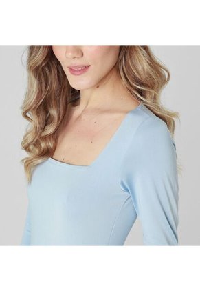 Camiseta Manga 3Cuartos Con Escote Cuadrado