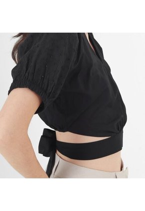 Blusa Cuello V Manga Corta