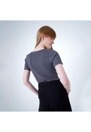 Sweater Cuello Redondo Manga Corta