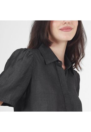 Blusa Cuello Camisero Manga Corta