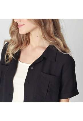 Blusa Cuello Sport Manga Corta