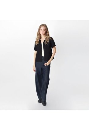 Blusa Cuello Sport Manga Corta