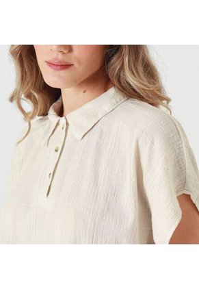 Blusa Cuello Sport Manga Corta