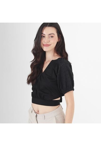 Blusa Cuello V Manga Corta
