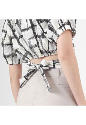 Blusa Cuello V Manga Corta