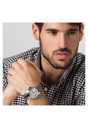 Reloj Para Hombre Festina Classic Metal F16374/9 Plateado