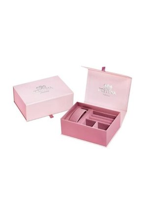 Reloj Festina Modelo F16867/4 Plateado Mujer