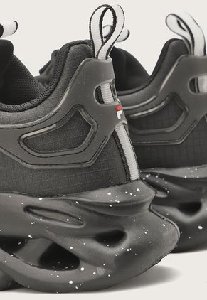 Tenis Lifestyle Negro-Blanco-Rojo Fila Sotomesso