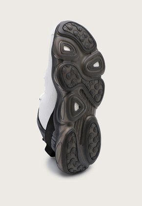 Tenis Basketball Blanco-Negro Fila Abile