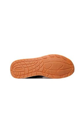 TENIS FILA HOMBRE 434330BLK TRUM Talla 10