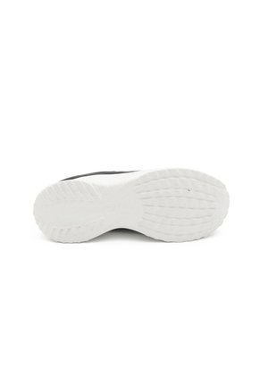 TENIS BASTER FILA