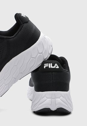 Tenis FILA Striked Negro