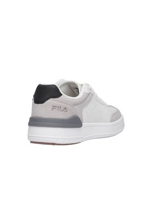 TENIS FILA HOMBRE 441090WHT ROLL Talla 7.5