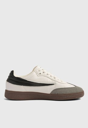 Tenis FILA Spaceout Marfil