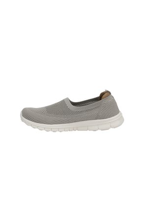 TENIS BOSTER FILA