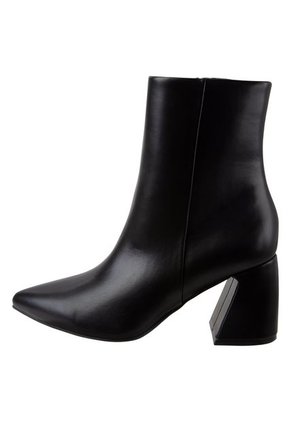 Botines De Vestir Polina Para Mujer Negro Fioni 195786