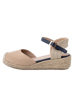 Zapatos Casuales Con Taco Tipo Cuña Para Mujer Cogñac Fioni 197049