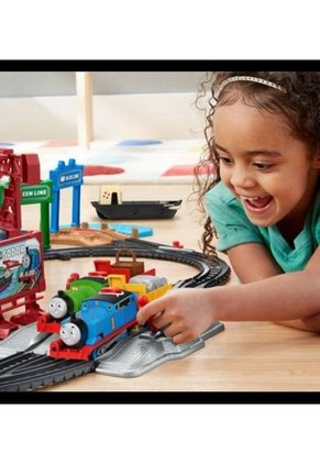 Fisher-Price® Thomas & Friends® Pista Trenes Motorizados Con Thomas Y Percy Que Hablan