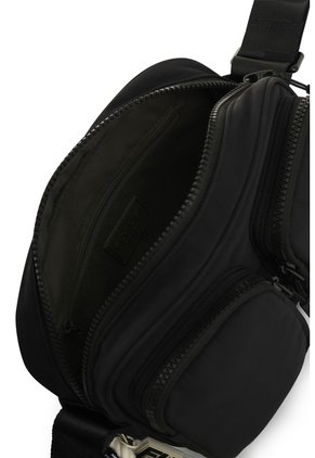 Bandolera Slim En Lona Para Mujer Fly Up Bandolera Slim En Lona Para Mujer Fly Up Negro FLY UP