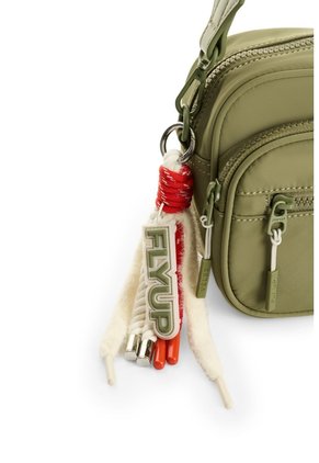 Manos Libres Bright En Lona Para Mujer Fly Up Manos Libres Bright En Lona Para Mujer Fly Up Verde FLY UP