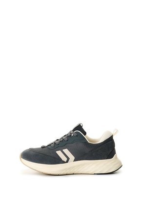Tenis Spirited 2 Para Hombre Fly Up Tenis Spirited 2 Para Hombre Fly Up Gris 40 FLY UP