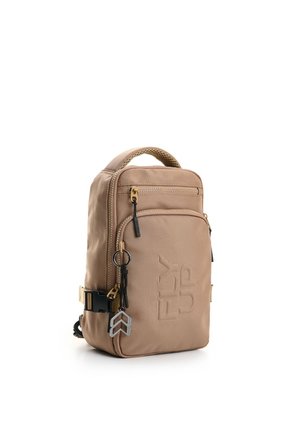 Manos Libres Forte 2.0 En Lona Texturizada Para Hombre Fly Up Manos Libres Forte 2.0 En Lona Texturizada Para Hombre Fly Up Tabaco FLY UP