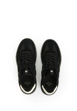 Tenis Nomad 2.0 Para Hombre Fly Up Tenis Nomad 2.0 Para Hombre Fly Up Negro 42 FLY UP