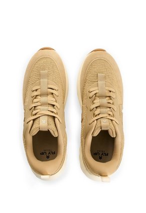 Tenis Spirited Spectrum 2 2.0 Para Hombre Fly Up Tenis Spirited Spectrum 2 2.0 Para Hombre Fly Up Tabaco 39 FLY UP