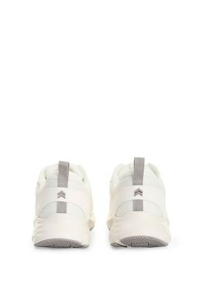Tenis Spirited 2 Para Hombre Fly Up Tenis Spirited 2 Para Hombre Fly Up Blanco 45 FLY UP