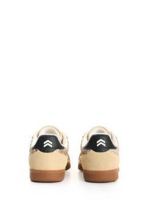 Tenis Sparkle De Cuero Para Mujer Fly Up Tenis Sparkle De Cuero Para Mujer Fly Up Beige 36 FLY UP