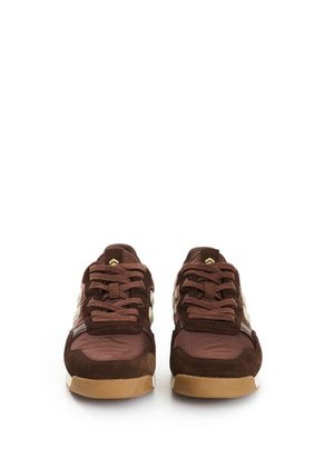 Tenis Dash Para Hombre Fly Up Tenis Dash Para Hombre Fly Up Cafe 43 FLY UP