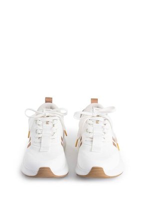 Tenis Fly Up Spirited En Textil Y Cuero Para Mujer Silueta Liviana Tenis Fly Up Spirited En Textil Y Cuero Para Mujer Silueta Liviana Blanco 41 FLYUP