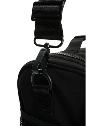 Lonchera Forum 2 Para Hombre Fly Up Lonchera Forum 2 Para Hombre Fly Up Negro FLYUP