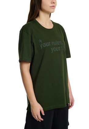 Camiseta Regular Star Unisex Fly Up Camiseta Regular Star Unisex Fly Up Verde XS FLYUP