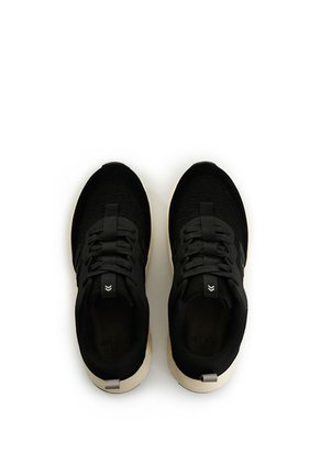 Tenis Spirited 2 Para Mujer Fly Up Tenis Spirited 2 Para Mujer Fly Up Negro 40 FLY UP