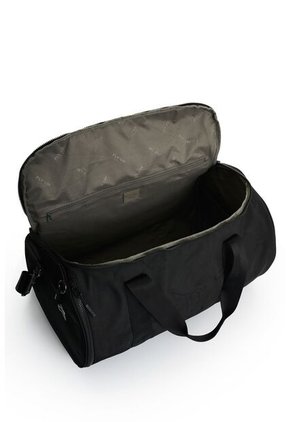 Bowling Voyage 2.0 En Lona Para Hombre Fly Up Bowling Voyage 2.0 En Lona Para Hombre Fly Up Negro FLY UP