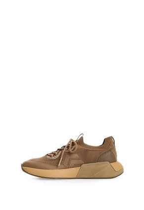 Tenis Freedom Unity 2.0 Para Hombre Fly Up Tenis Freedom Unity 2.0 Para Hombre Fly Up Tabaco 41 FLY UP