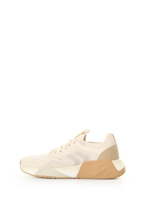 Tenis New Freedom 2 1.0 Para Mujer Fly Up Tenis New Freedom 2 1.0 Para Mujer Fly Up Crema 39 FLY UP