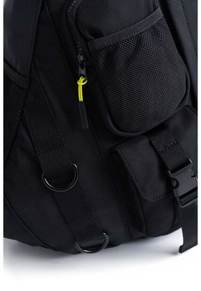Morral Fly Up Energy En Lona Para Hombre Silueta Retro Morral Fly Up Energy En Lona Para Hombre Silueta Retro Negro FLYUP