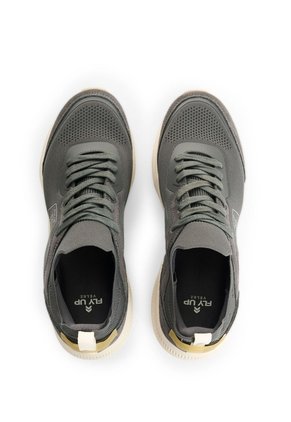 Tenis En Lona Para Hombre Neoknit 2.0 Tenis En Lona Para Hombre Neoknit 2.0 Gris 38 FLY UP