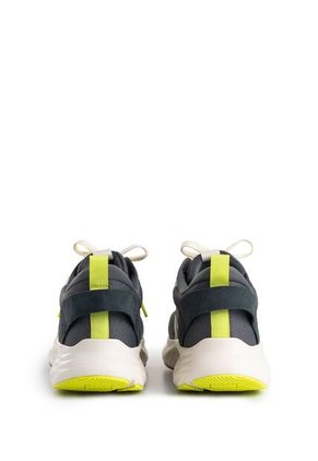 Tenis Fly Up Spirited 2.0 En Textil Y Cuero Para Hombre Contraste Tenis Fly Up Spirited 2.0 En Textil Y Cuero Para Hombre Contraste Negro 39 FLYUP