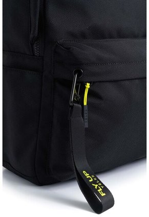 Morral Fly Up Star 2.0 En Lona Para Hombre Silueta Clásica Morral Fly Up Star 2.0 En Lona Para Hombre Silueta Clásica Negro FLYUP