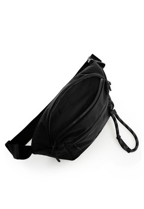 Riñonera Wave Para Hombre Fly Up Riñonera Wave Para Hombre Fly Up Negro FLY UP